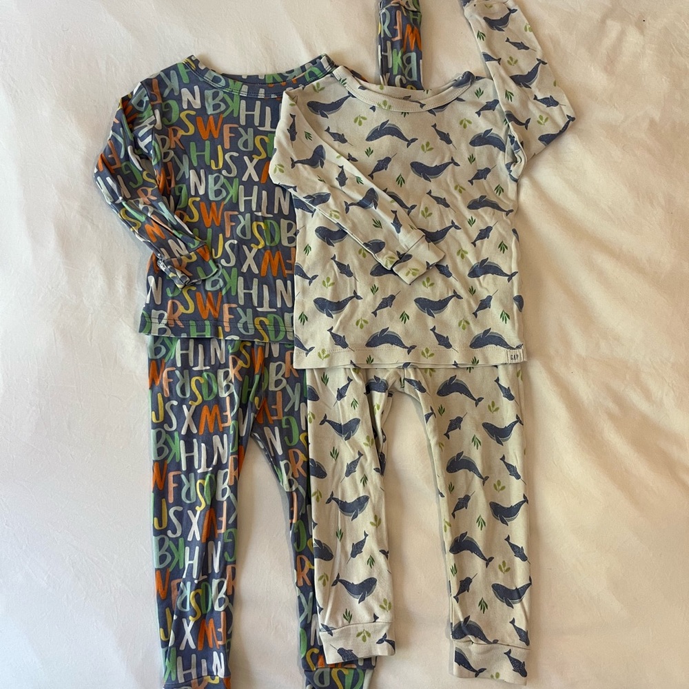 Baby Gap 2T Pajamas